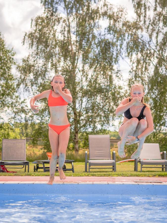 Bjoerkbackens Stugby I Vimmerby Bagian luar foto