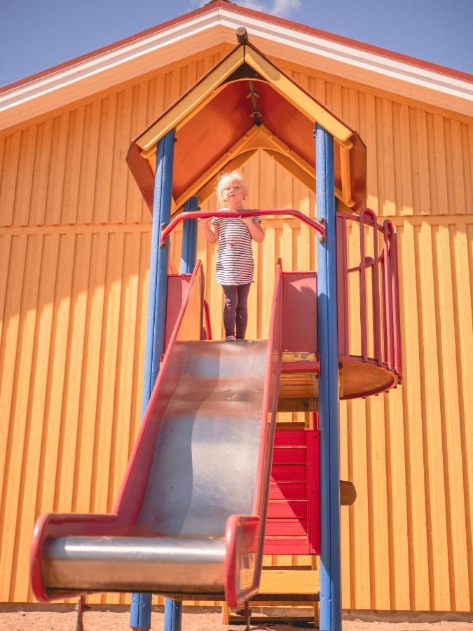 Bjoerkbackens Stugby I Vimmerby Bagian luar foto