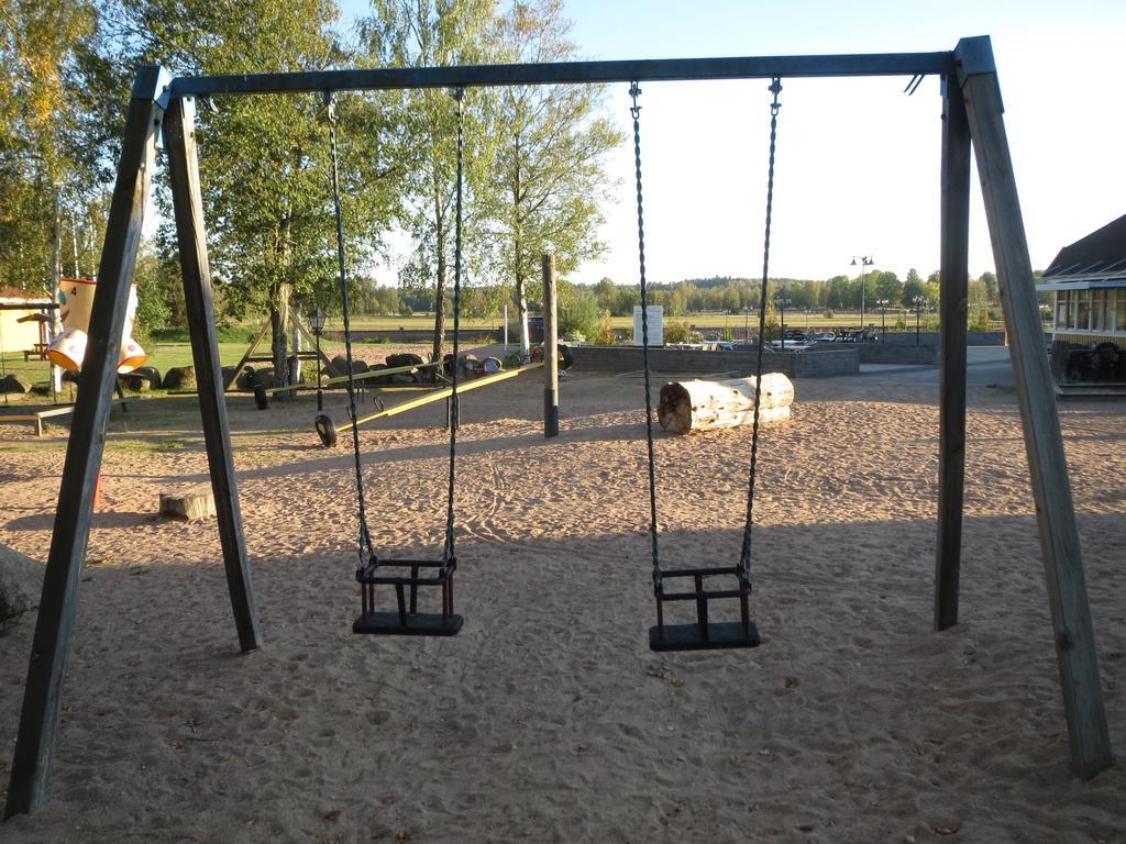 Bjoerkbackens Stugby I Vimmerby Bagian luar foto
