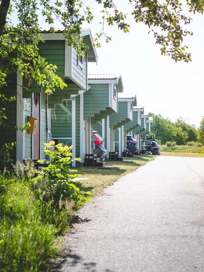 Bjoerkbackens Stugby I Vimmerby Bagian luar foto