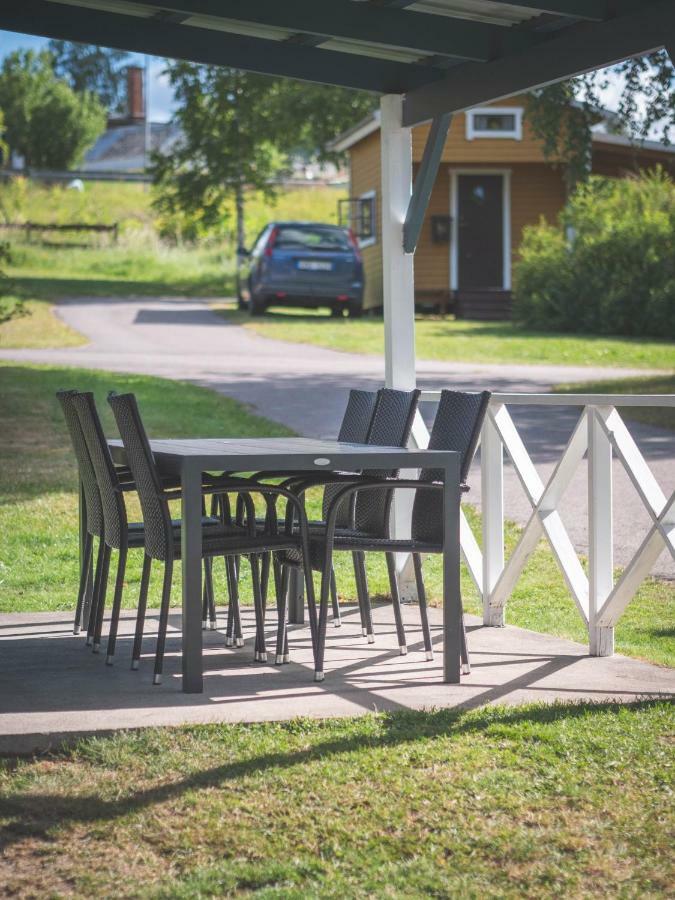 Bjoerkbackens Stugby I Vimmerby Bagian luar foto